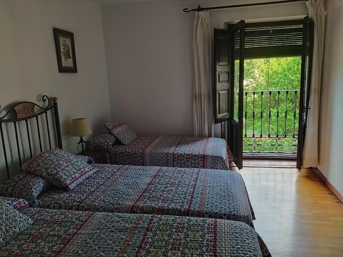 Hostal Urbion 비누에사 외부 사진